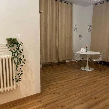 La Casa Di Amalia Lägenhet Rho Exteriör bild
